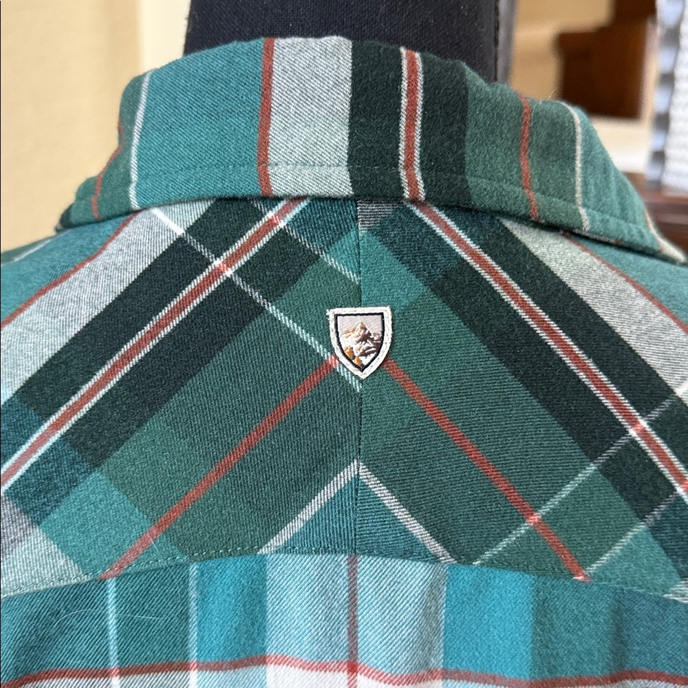 Kuhl Flannel Shirt or Shacket - Picture 4 of 6